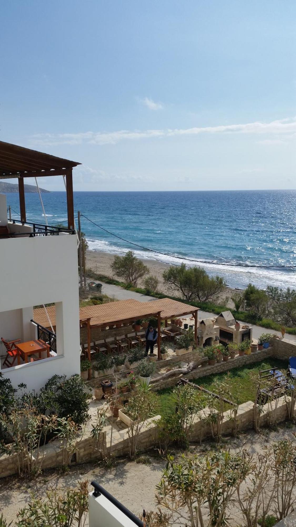 Finikas Studios & Apartments - Kalamaki Holidays Bagian luar foto