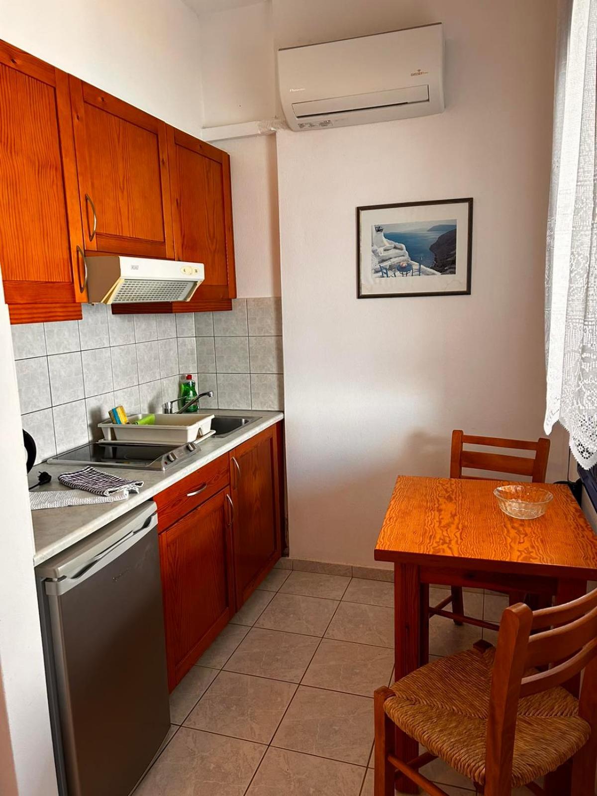 Finikas Studios & Apartments - Kalamaki Holidays Bagian luar foto